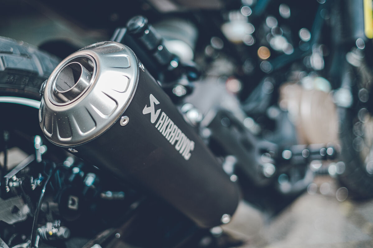 Akrapovic Endtopf für Husqvarna Svartpilen & Vitpilen