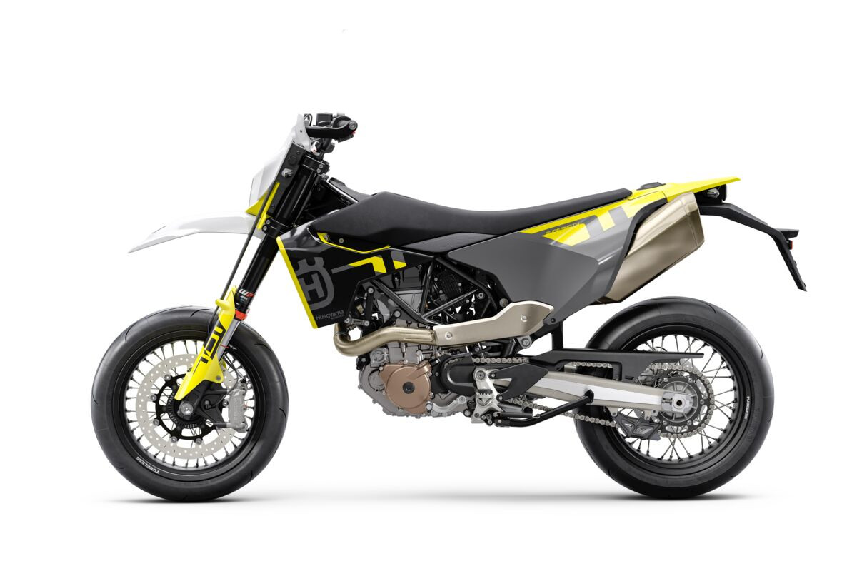 701 Supermoto 2023 Ansicht von links