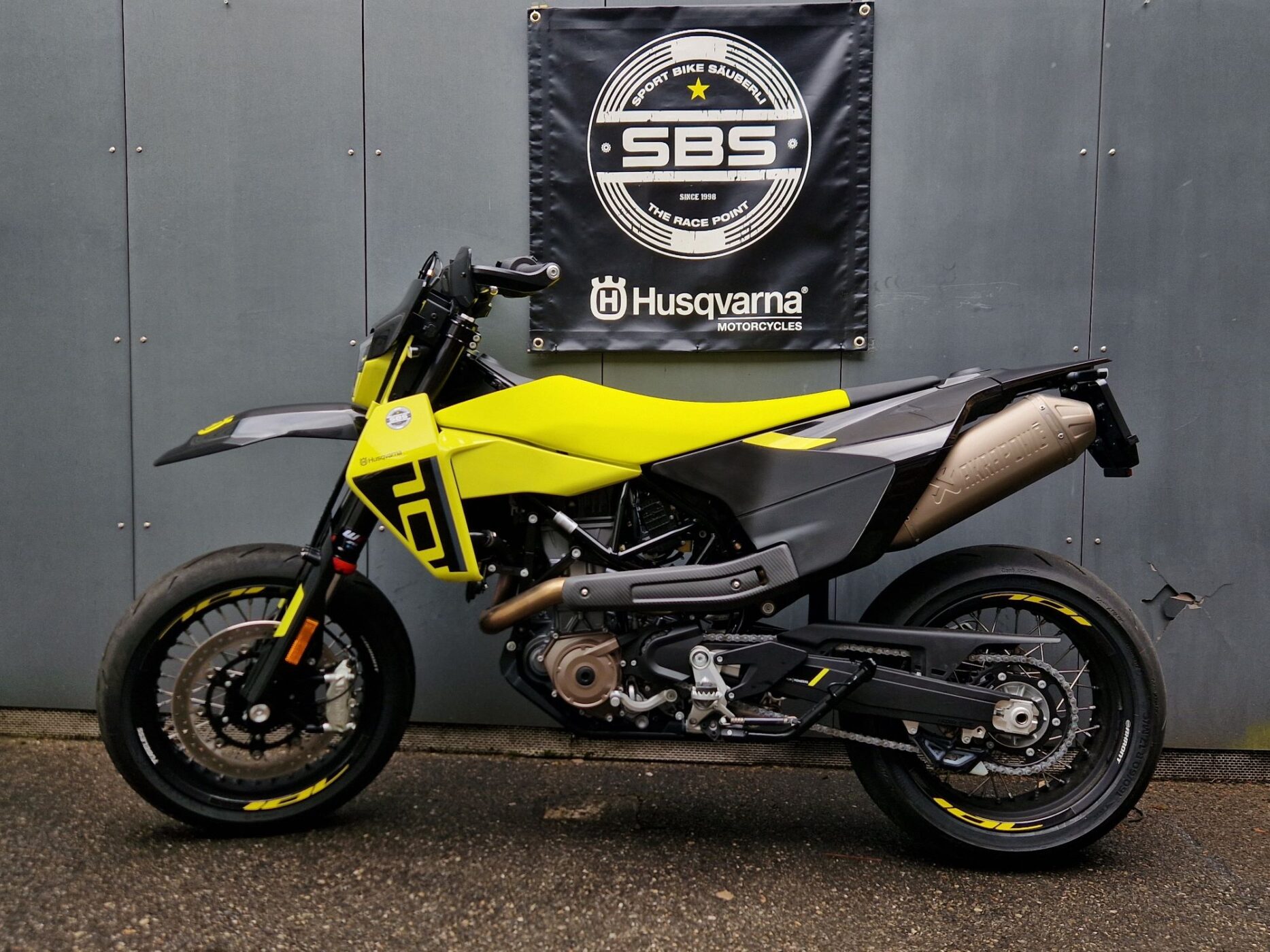 701 Supermoto 2026