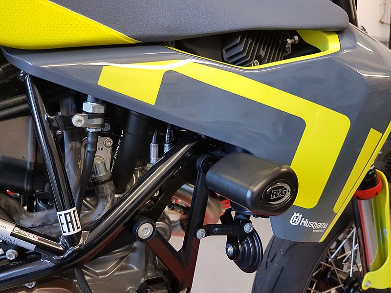 R&G Aero-Winglets Crashpads Husvarna 701, KTM 690 Supermoto, Gas Gas 700